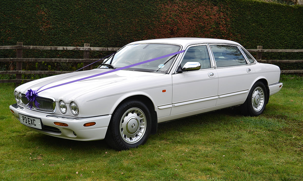 Daimler Wedding Car - Exclusive Cars Leicestershire